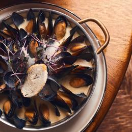  Mussels in cream cheese sauce 